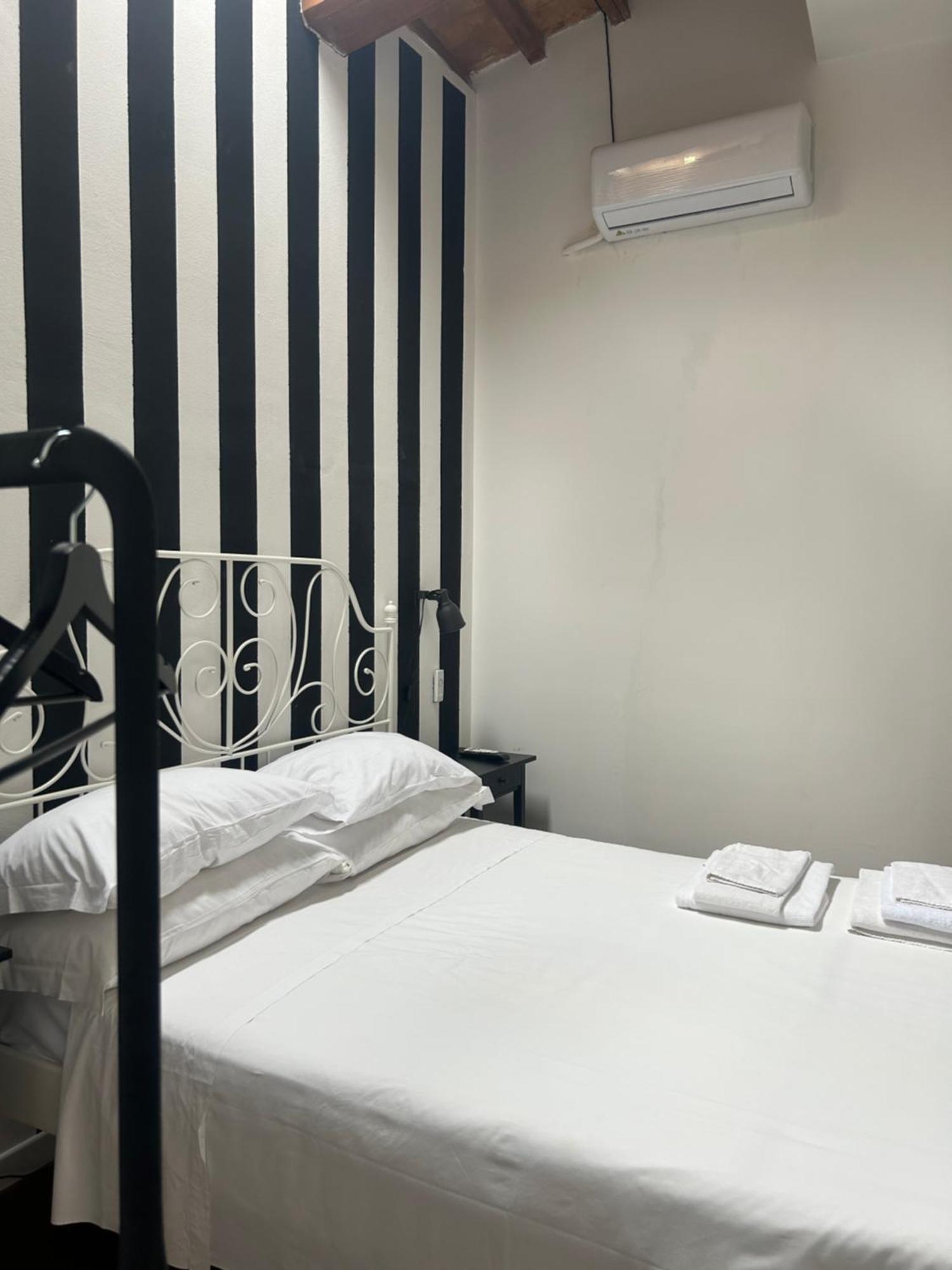 Ab B&B Ischia di Castro Bagian luar foto